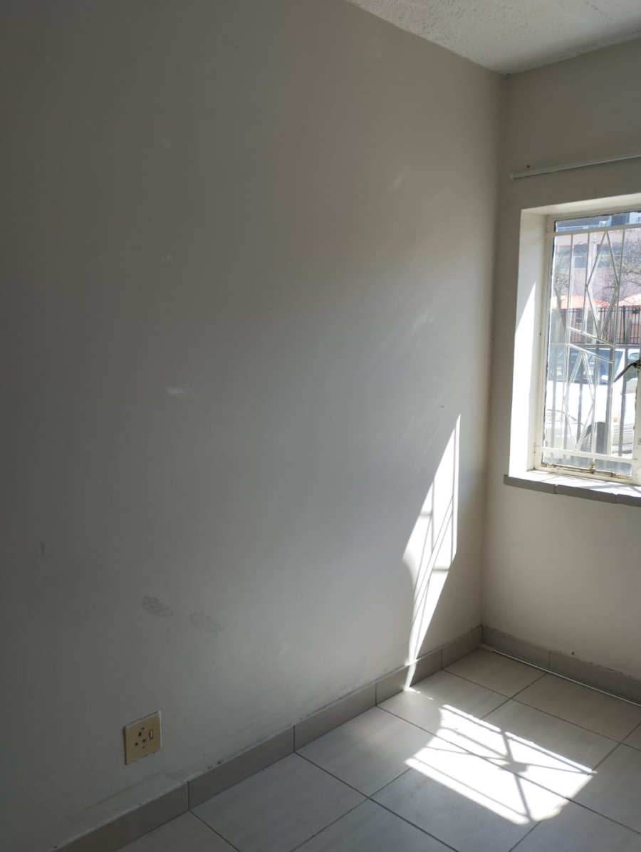 To Let 1 Bedroom Property for Rent in Navalsig Free State